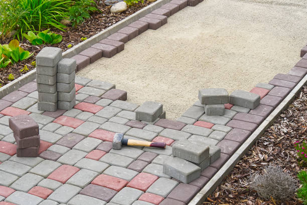 Best Professional Driveway Pavers  in Bellevle, IL